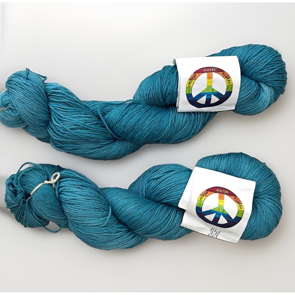 4-Ply Sock Yarn Twisted Sister Fibers Color Healing Ocean Superwash Merino Blend